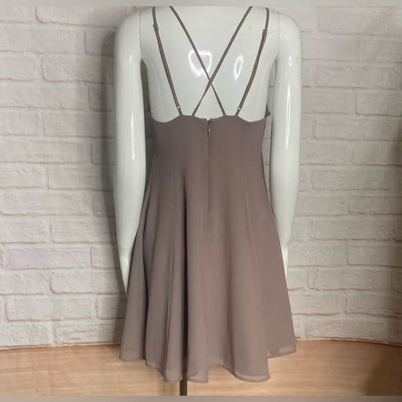 Victoria’s Secret woman Dress size 6 - Picture 3 of 9